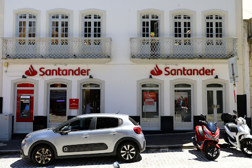 banco Balcão Santander Angra Do Heroísmo