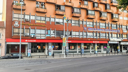 banco Balcão Santander Cova Da Piedade