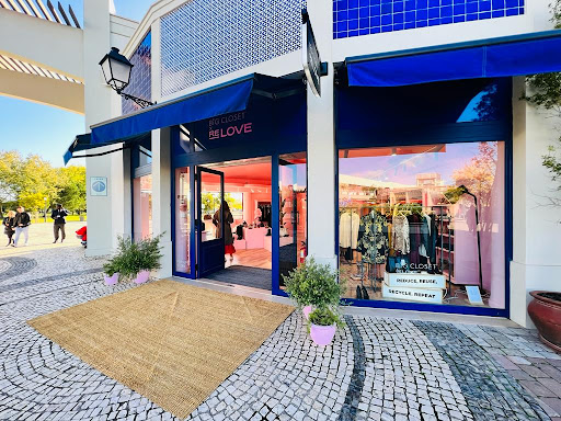 banco Big Closet - Freeport Lisboa Fashion Outlet