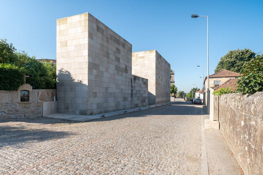 banco Centro Interpretativo Da Escultura Românica
