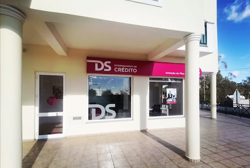 banco Ds Intermediários De Credito Armação De Pêra