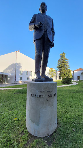 banco Estátua Dr. Alberto Souto