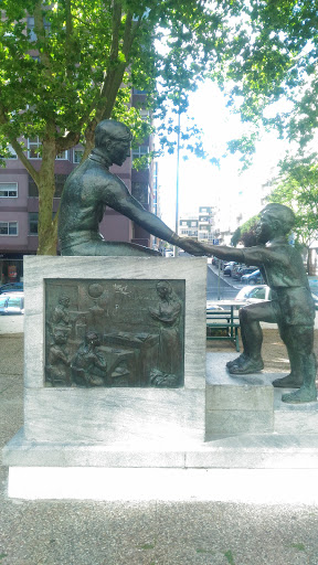 banco Garden Of Good Friends