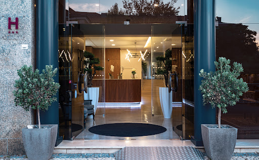 banco Hotel Afonso V & Spa