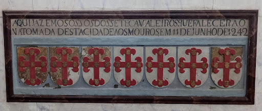 banco Igreja De Santa Maria Do Castelo