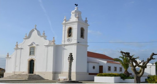 banco Igreja Matriz De Alfeizerão / Igreja De São João Baptista